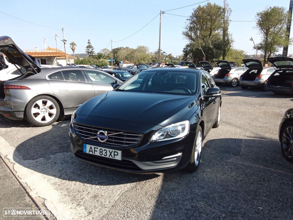 Volvo V60 2.4 D6 Momentum AWD Phev - 1