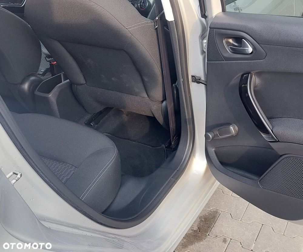 Peugeot 208 PureTech 82 Active - 15