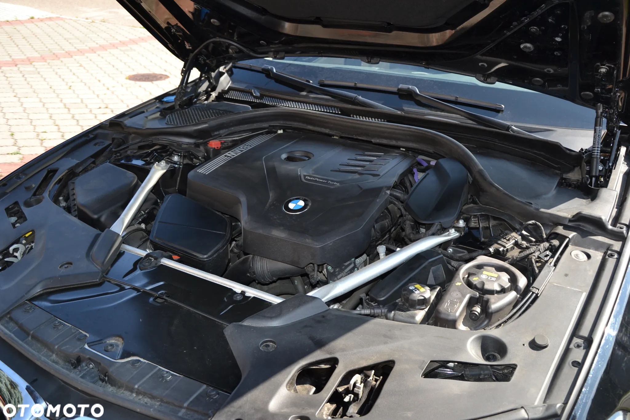 BMW Seria 5 520i - 13