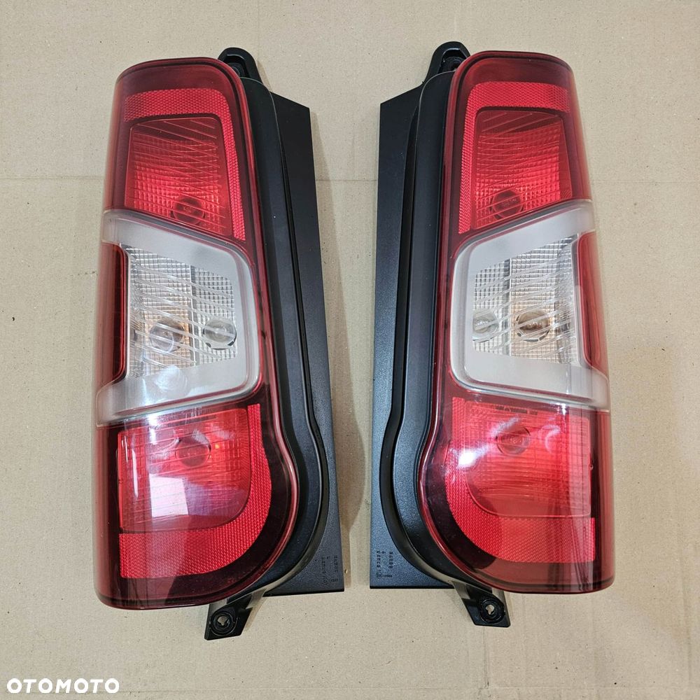 peugeot partner iv 4 berlingo rifter combo lampa tył tylna lewa - 1