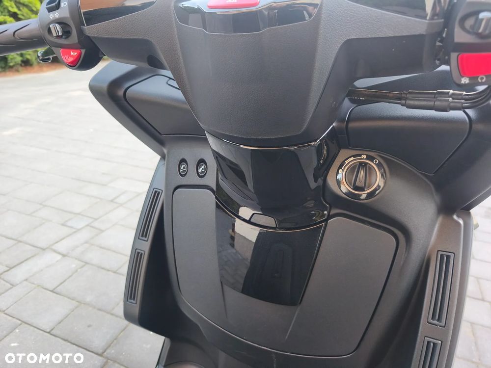 Peugeot Metropolis - 18