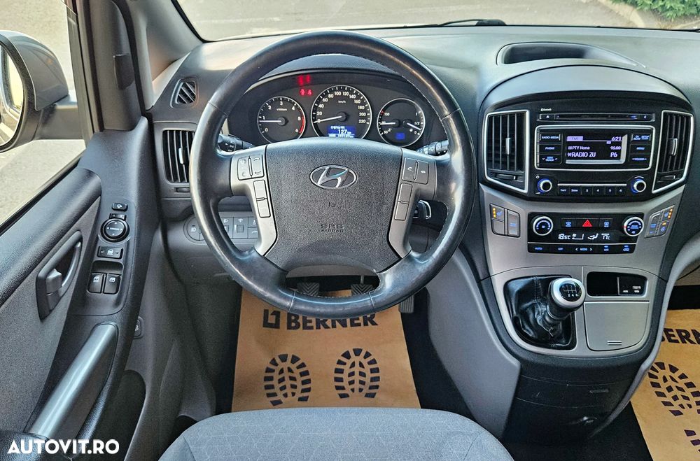 Hyundai H-1 Starex - 19