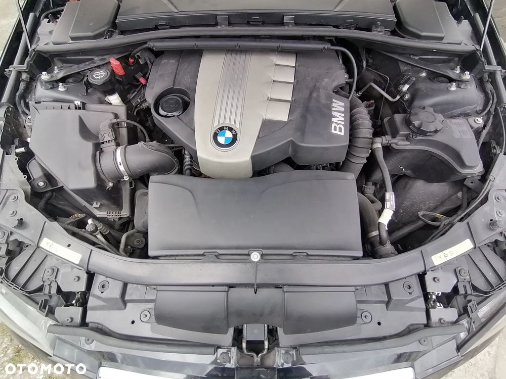 BMW Seria 3 320d Coupe - 38