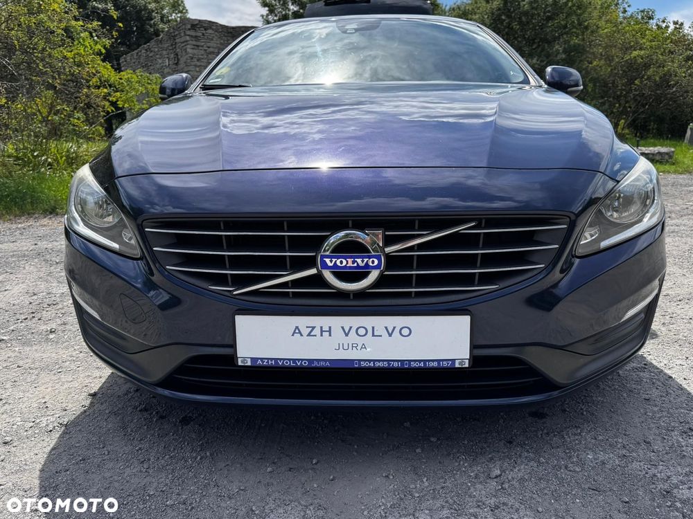 Volvo V60 D4 Drive-E Momentum - 4
