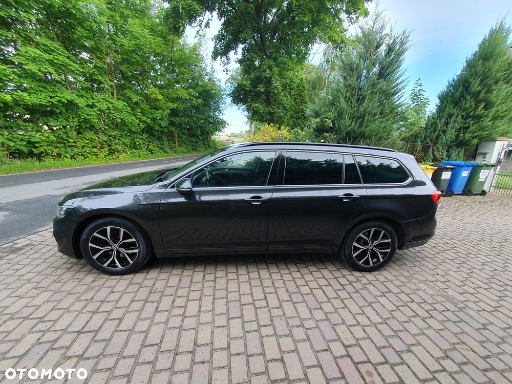 Volkswagen Passat 2.0 TDI SCR DSG Business - 4