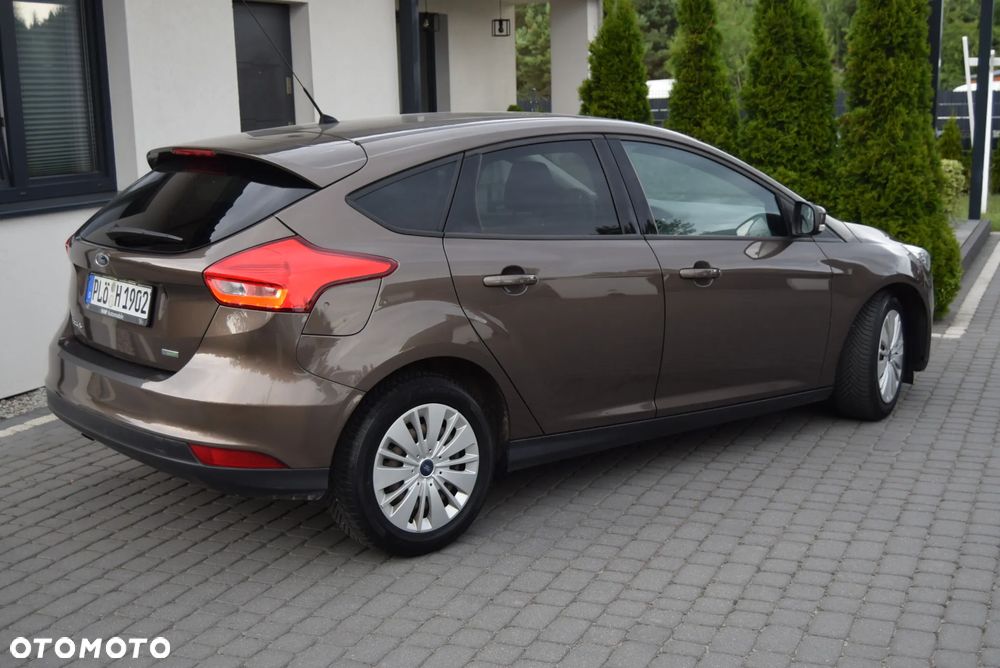 Ford Focus 1.0 EcoBoost Trend - 13