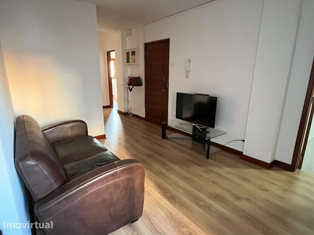 Quartos para arrendamento, mobilados - Grande imagem: 2/12