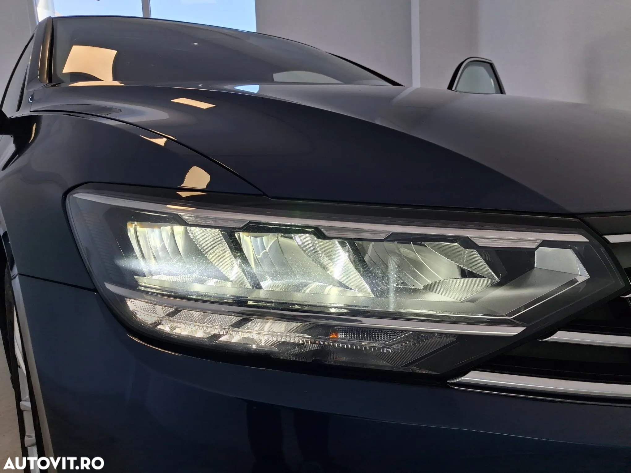 Volkswagen Passat 2.0 TDI DSG Highline - 12