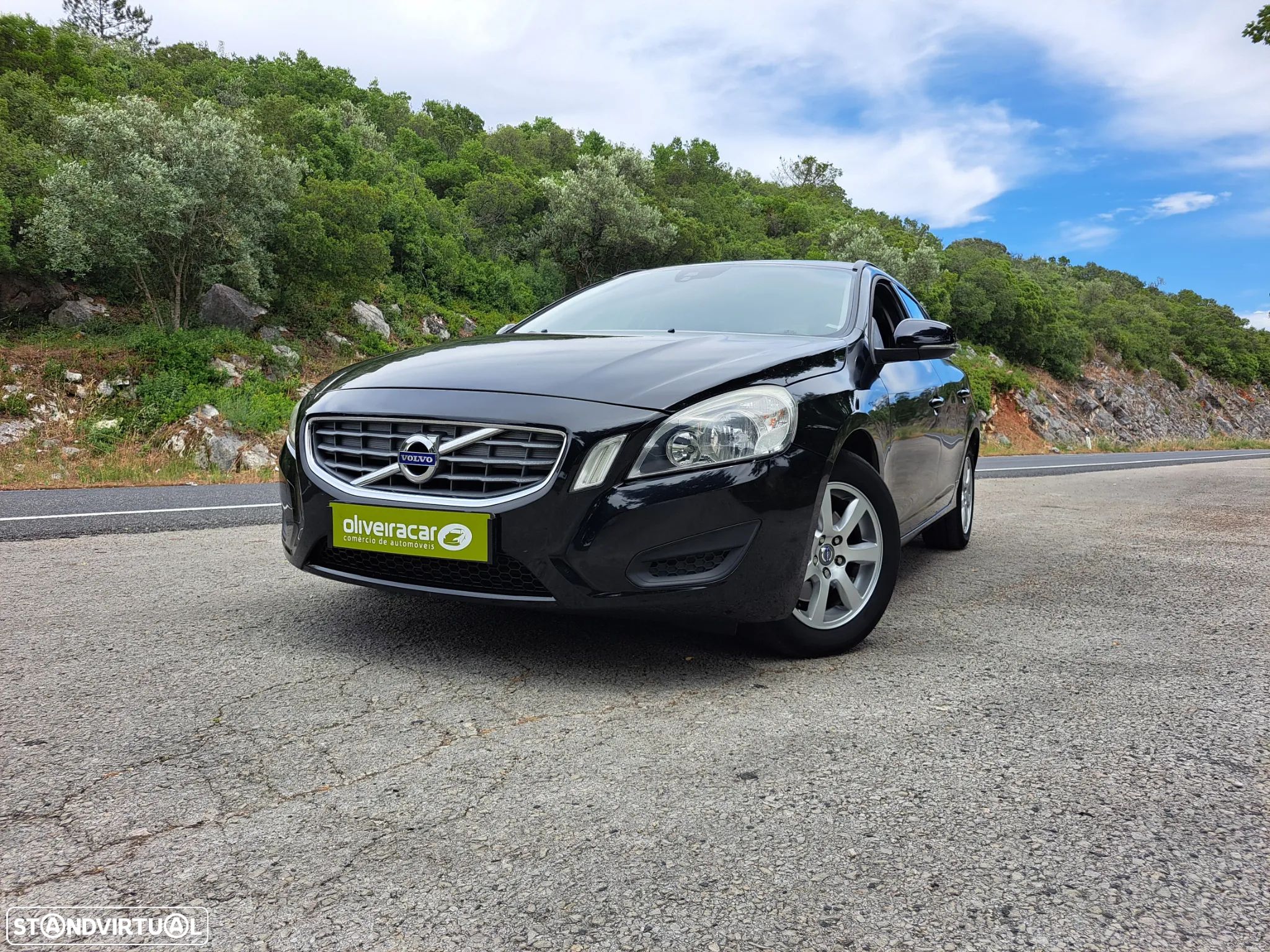 Volvo V60 1.6 D2 Drive Momentum Start/Stop - 1