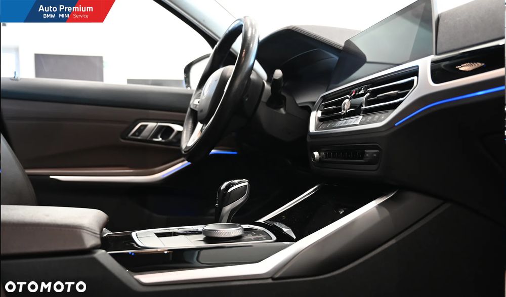 BMW Seria 3 320d xDrive Luxury Line - 16