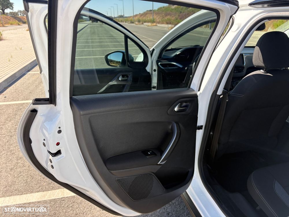 Peugeot 2008 1.2 PureTech Style - 16
