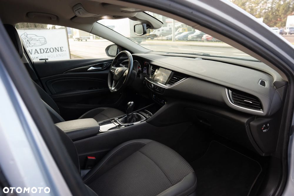 Opel Insignia 1.5 T Innovation S&S - 13