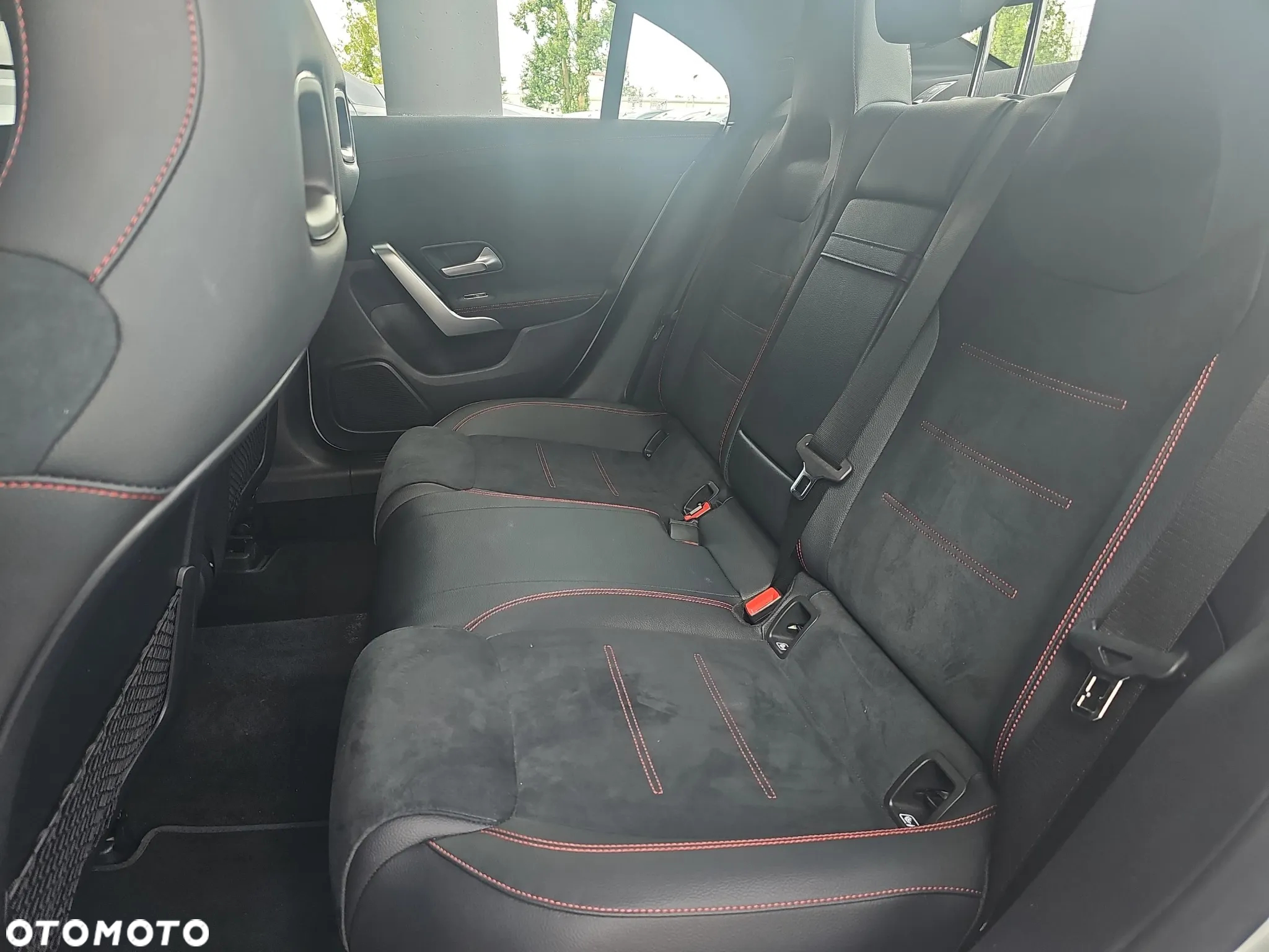 Mercedes-Benz CLA 200 7G-DCT AMG Line Advanced Plus - 11