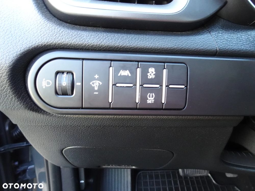 Kia XCeed 1.5 T-GDI M DCT - 37