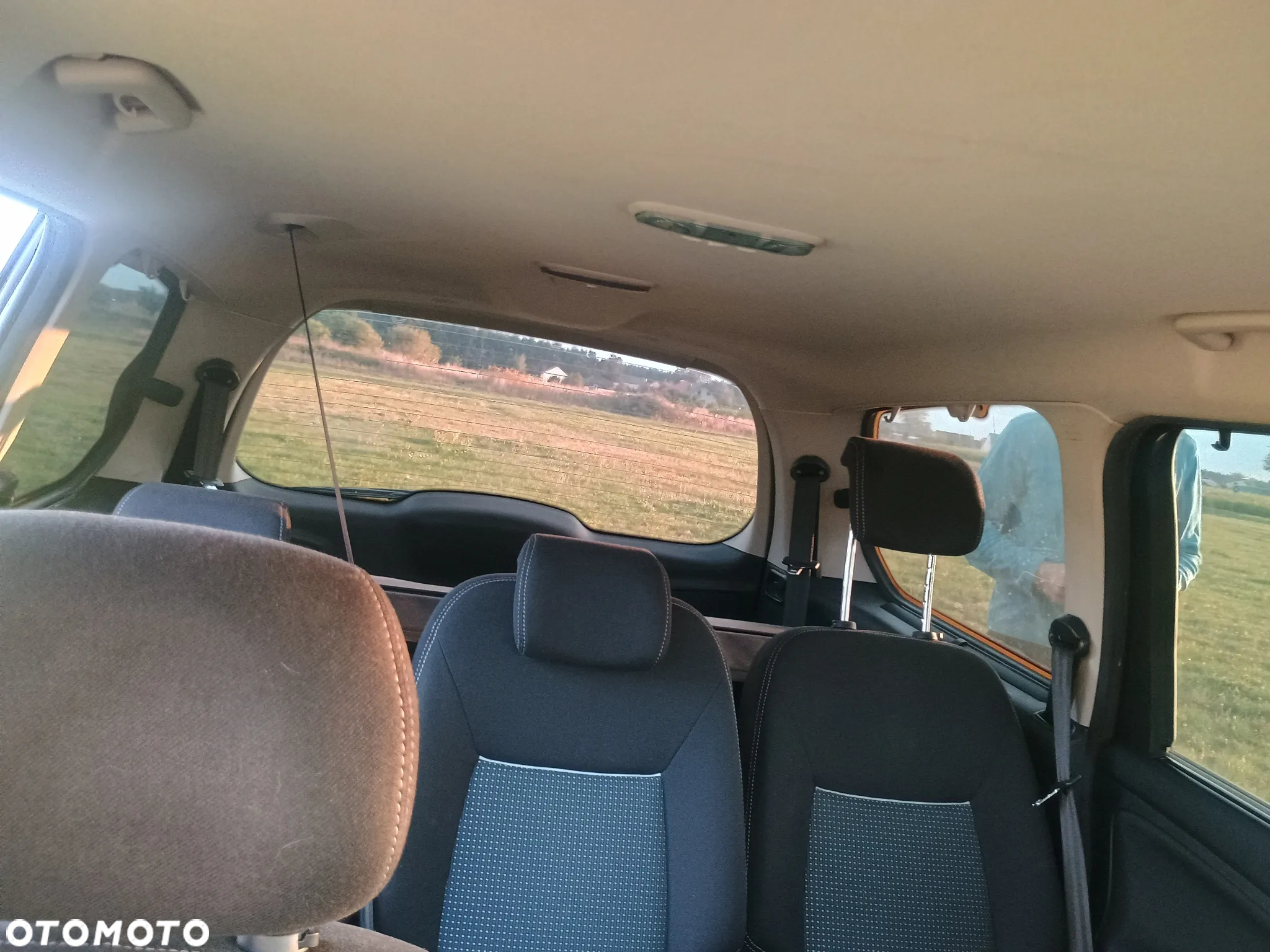 Ford Galaxy 2.0 TDCi Trend - 9