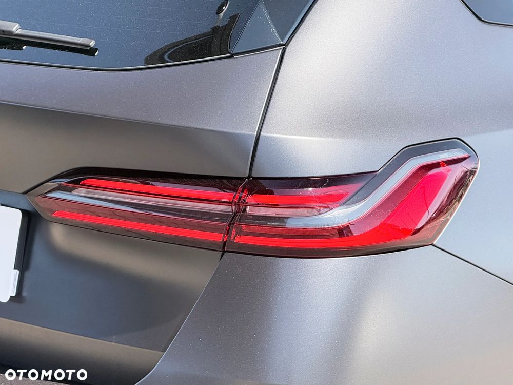 BMW Seria 5 540d xDrive - 11