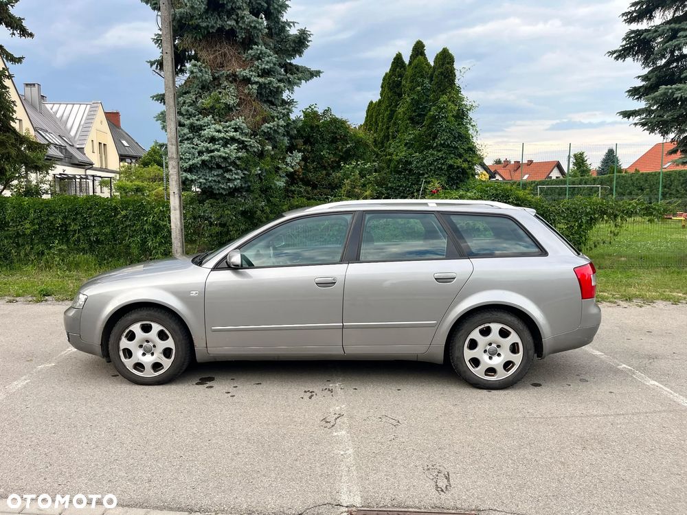 Audi A4 Avant - 1