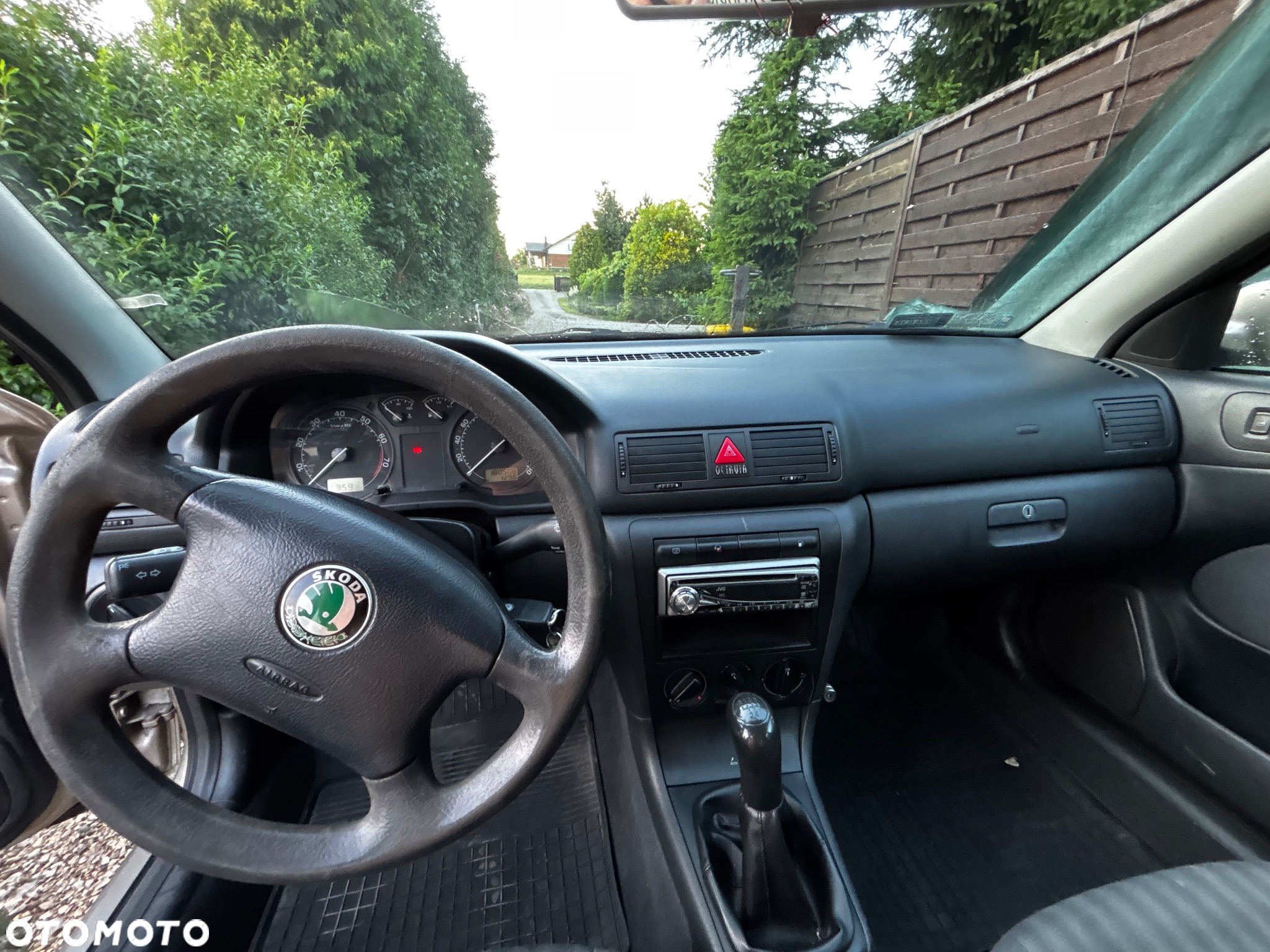 Skoda Octavia 2.0 Tour - 4