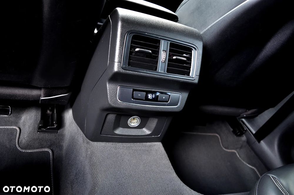 Audi Q5 40 TDI quattro S tronic S line business - 28