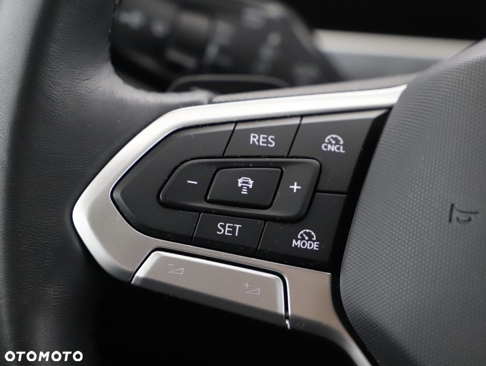 Volkswagen Passat Variant 2.0 TDI SCR Elegance DSG - 22