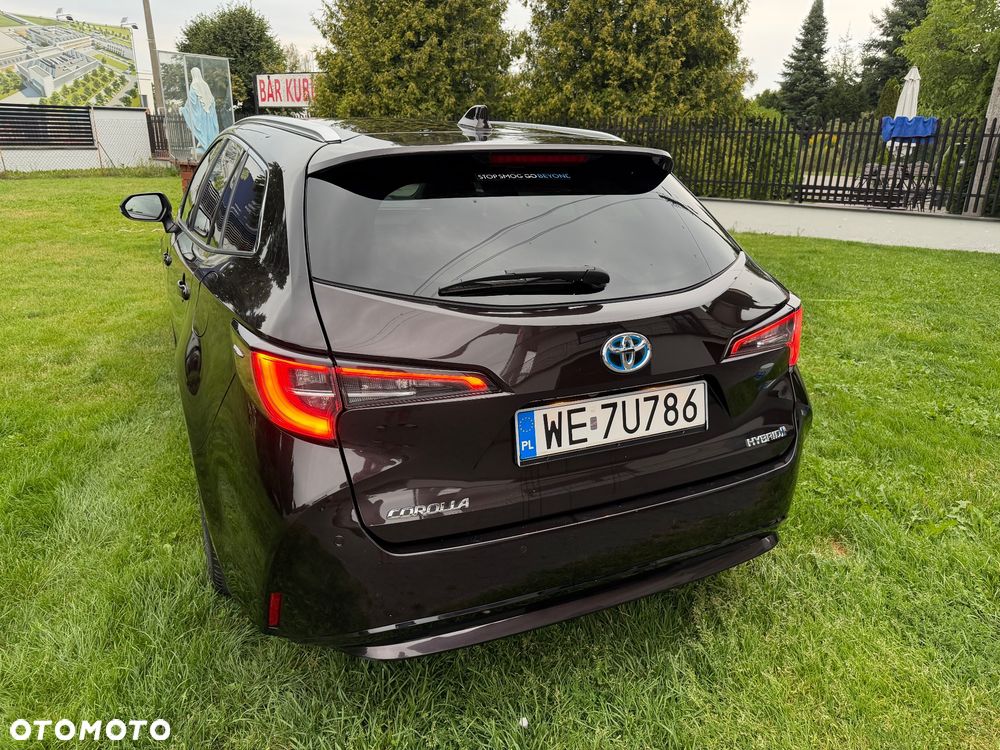 Toyota Corolla 1.8 Hybrid Selection - 9
