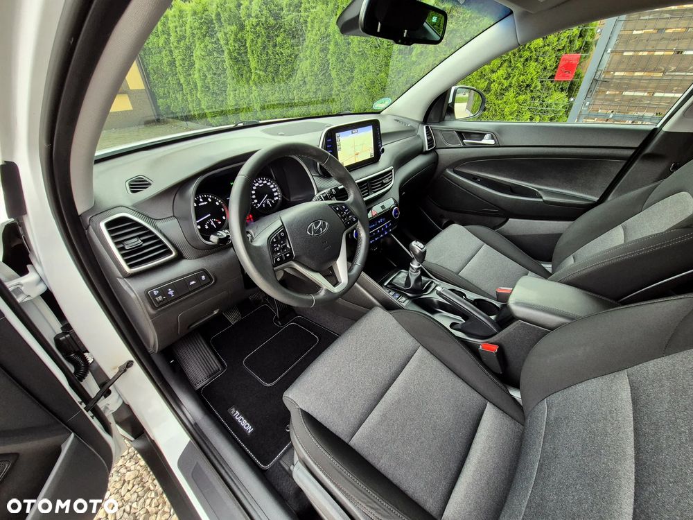 Hyundai Tucson 1.6 GDI BlueDrive Comfort 2WD - 25