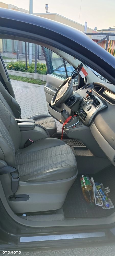 Renault Scenic 1.6 Exception - 10