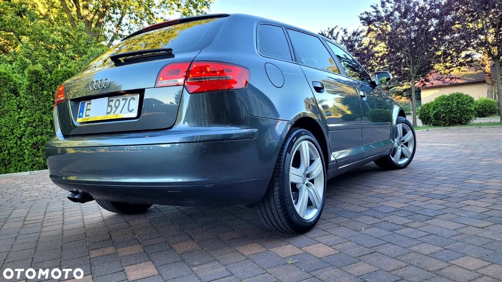 Audi A3 2.0 TDI Sportback DSG Ambiente - 32