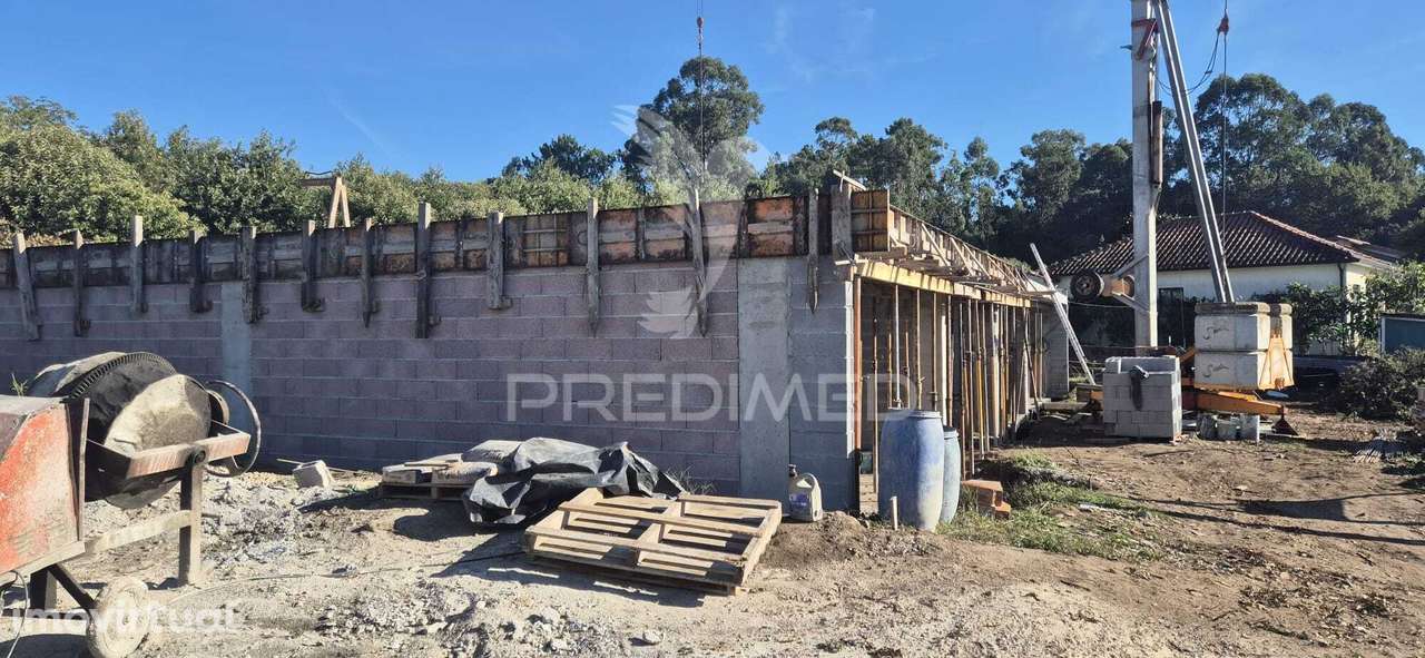 Moradia T3 - Lage, Vila Verde - Grande imagem: 5/24