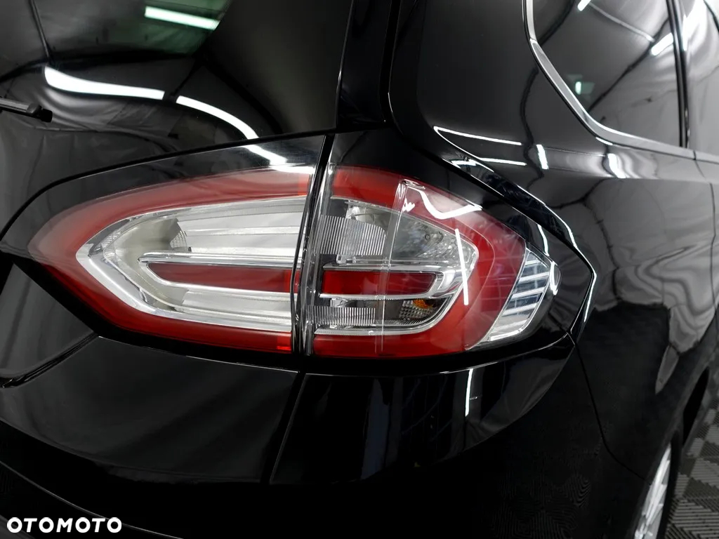 Ford Galaxy 2.0 TDCi Titanium - 32