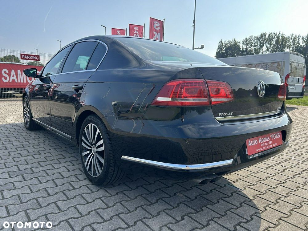 Volkswagen Passat 2.0 TDI Highline - 9