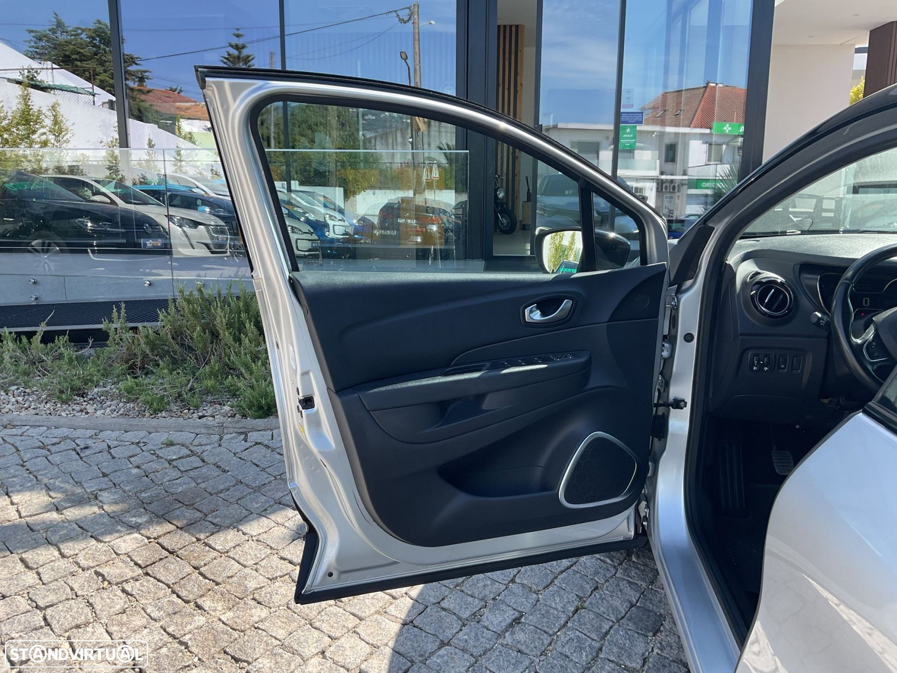 Renault Captur 1.5 dCi Exclusive - 19