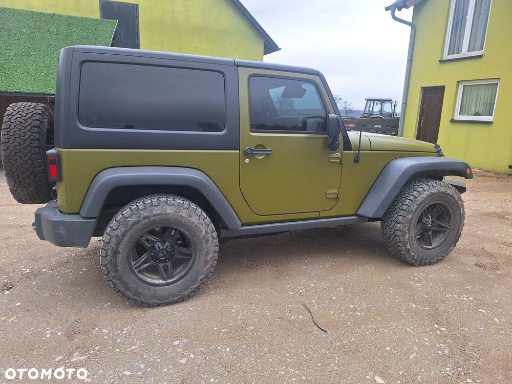 Jeep Wrangler - 2