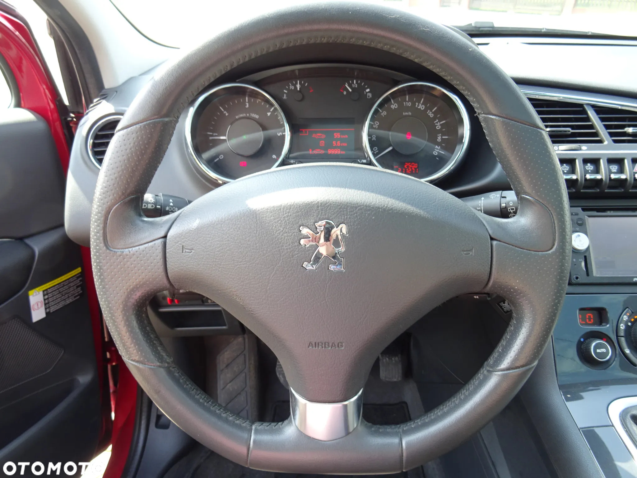 Peugeot 3008 1.6 HDi Premium - 19