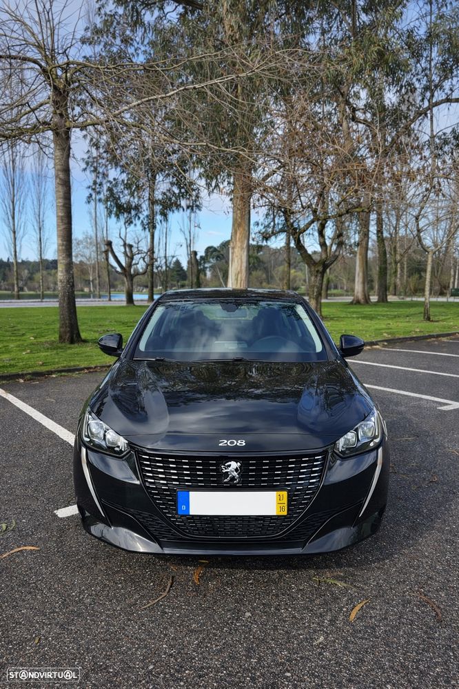 Peugeot 208 - 1