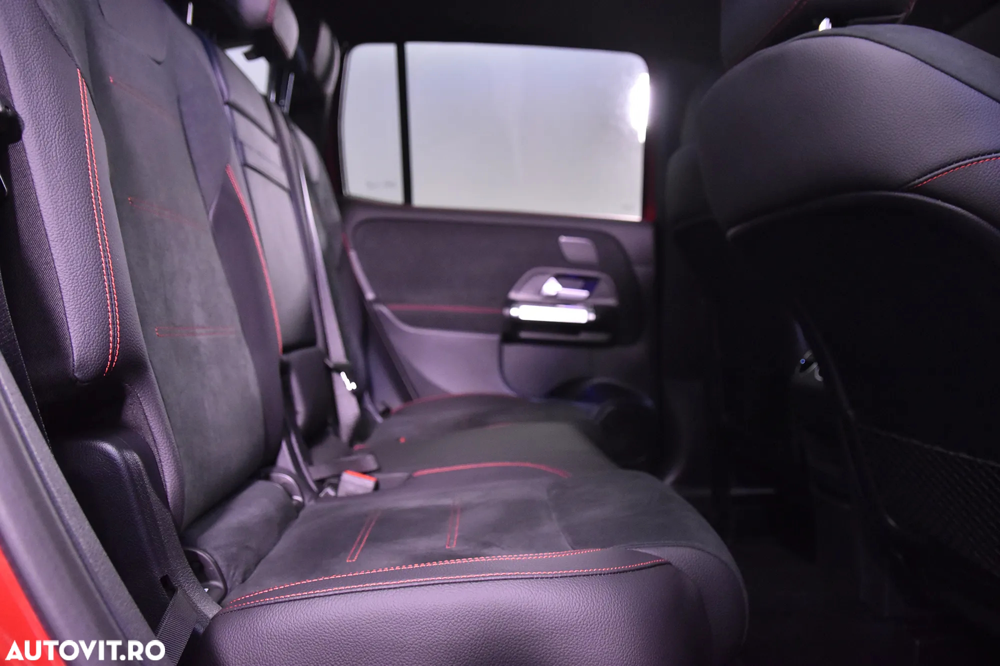 Mercedes-Benz GLB 220 4MATIC MHEV Aut. - 13