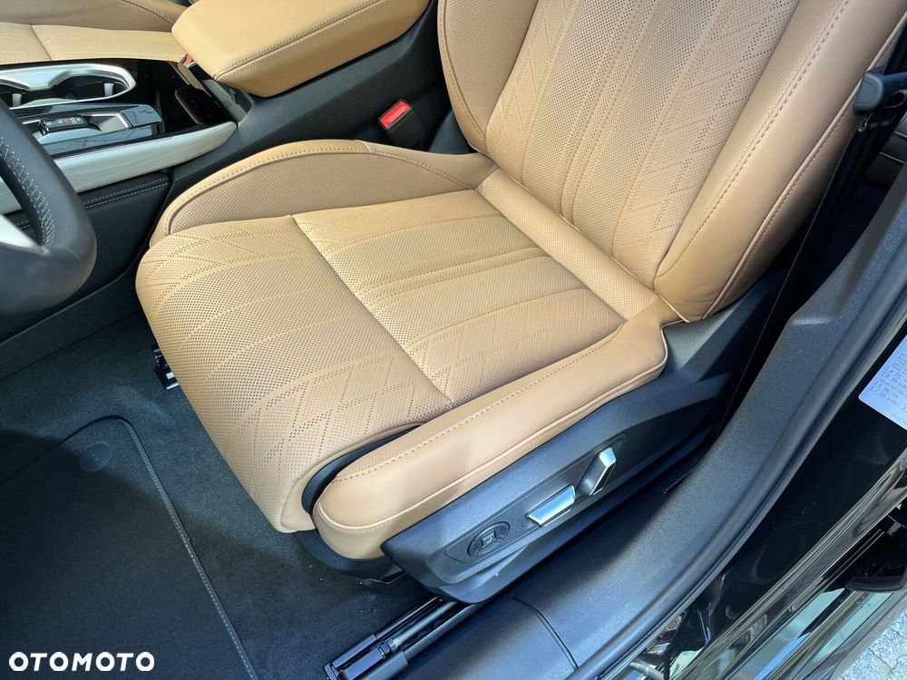 Audi A6 Allroad - 13