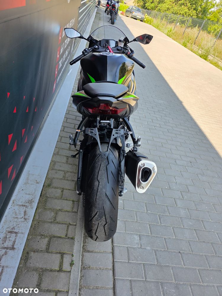 Kawasaki ZX - 32