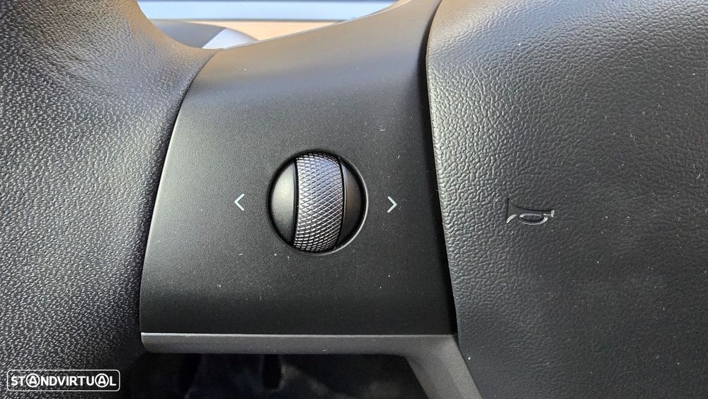 Tesla Model 3 - 14