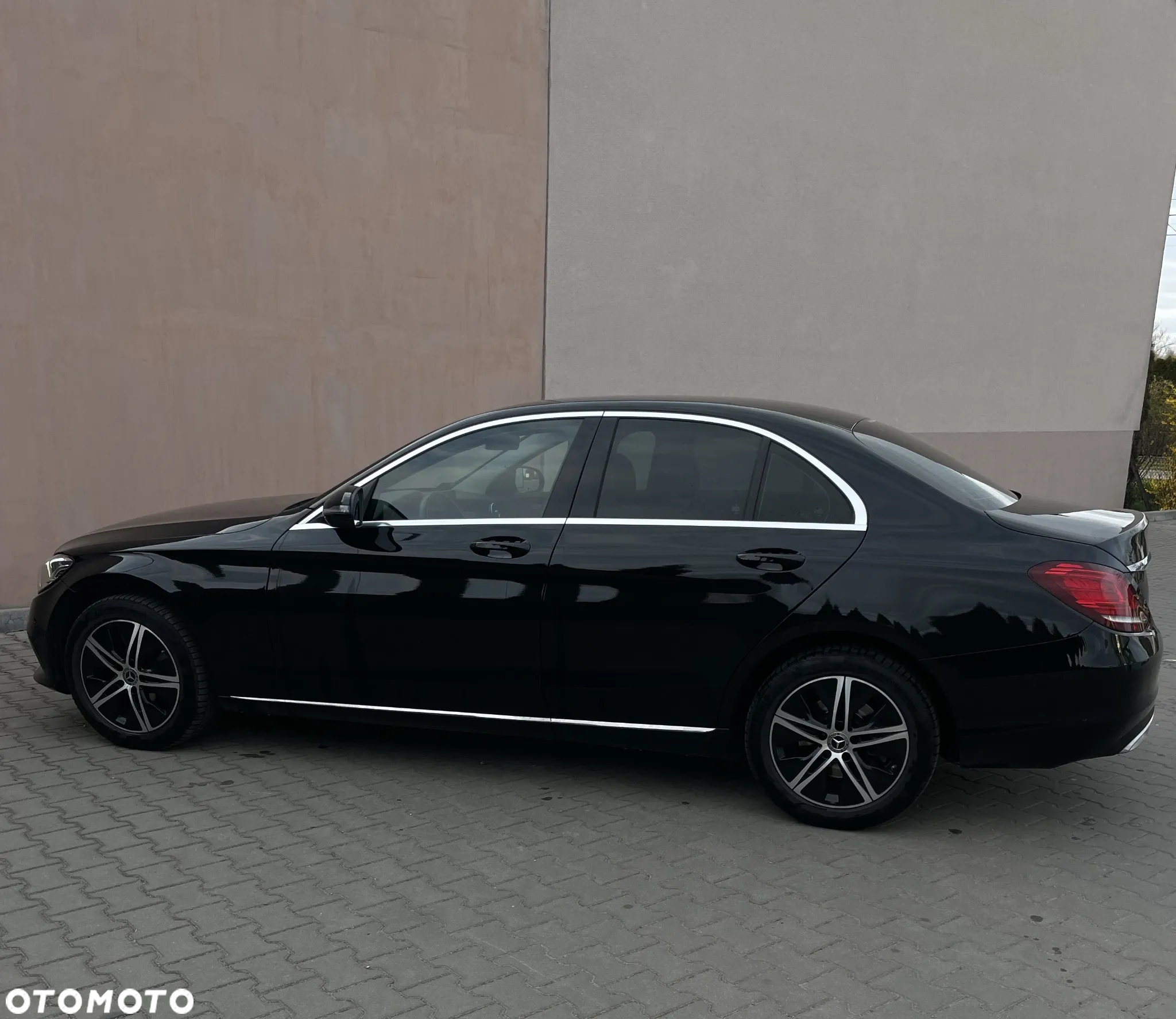 Mercedes-Benz Klasa C 160 Business Edition 9G-TRONIC - 4