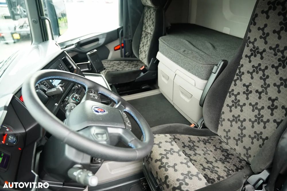 Scania R 450 /  RETARDER / AER CONDIȚIONAT PARCARE / ADR AT / JANTE DIN ALIAJ / EURO 6 - 23