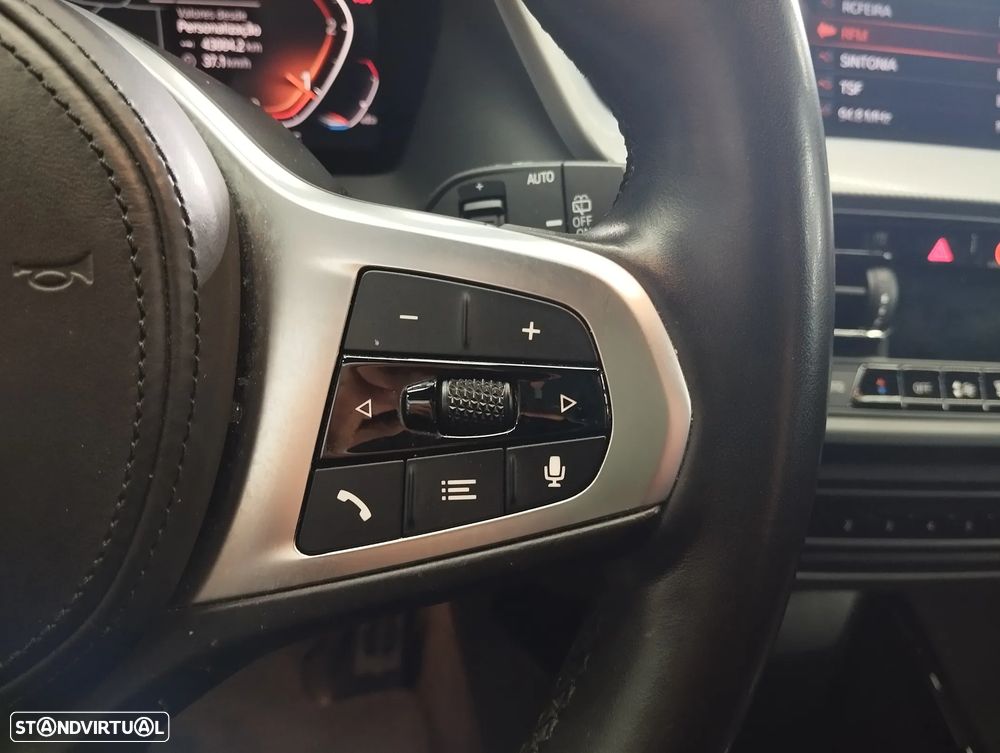 BMW 116 d Pack Desportivo M - 19