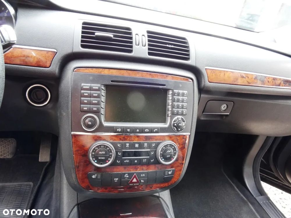 Mercedes-Benz Klasa R 320 CDI L 4-Matic - 24