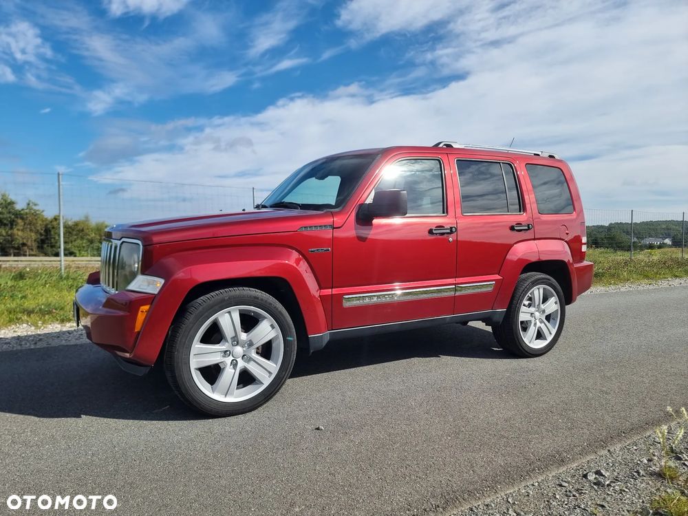 Jeep Liberty - 2
