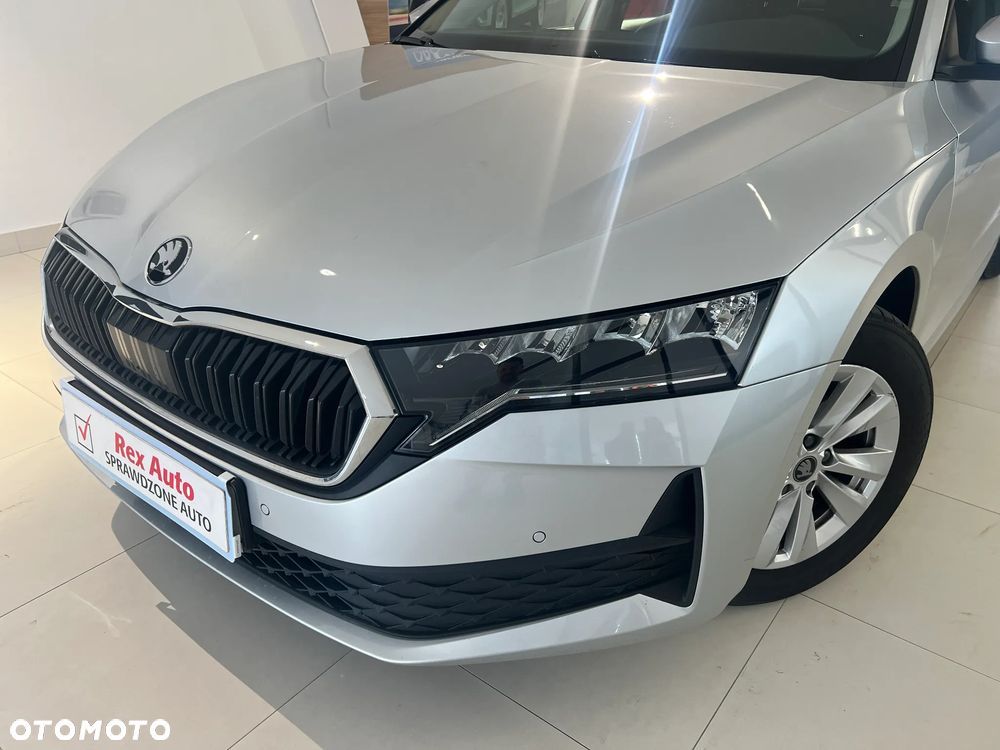 Skoda Octavia 1.5 TSI mHEV Essence DSG - 4
