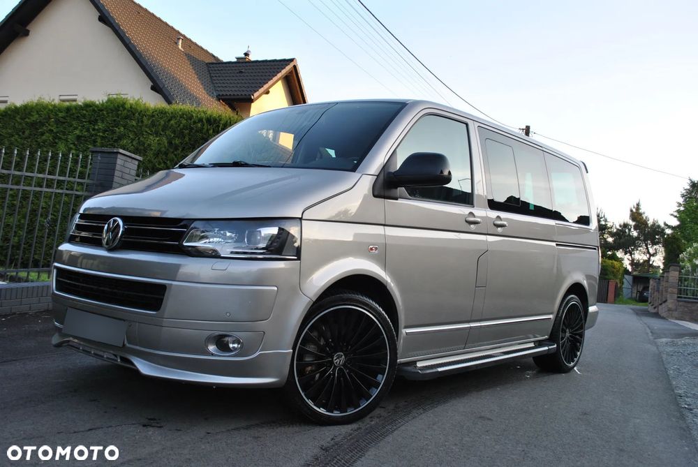 Volkswagen Multivan - 1