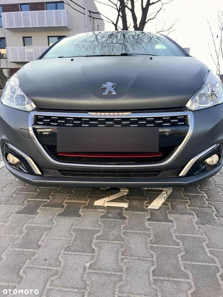 Peugeot 208 - 5