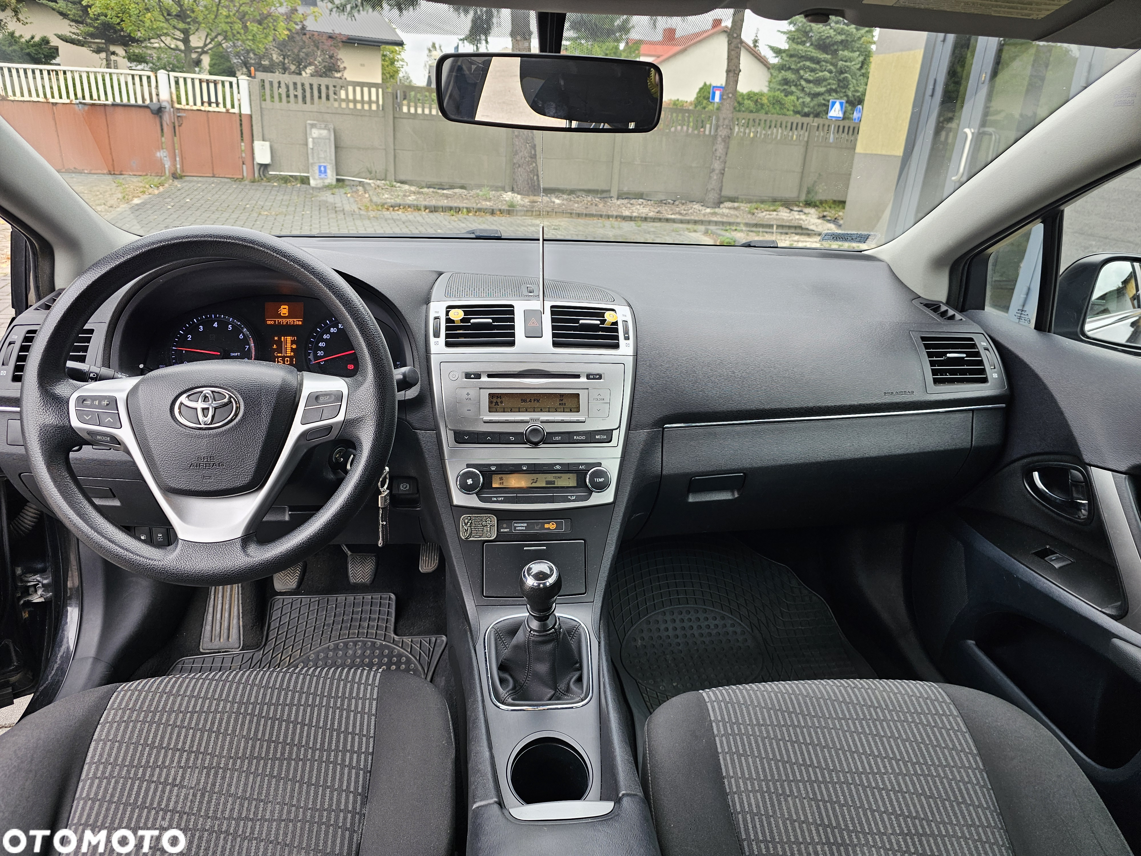 Toyota Avensis - 10