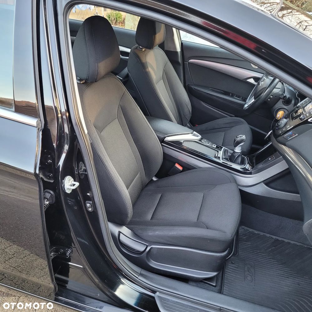 Hyundai i40 1.6 GDI Comfort + - 33