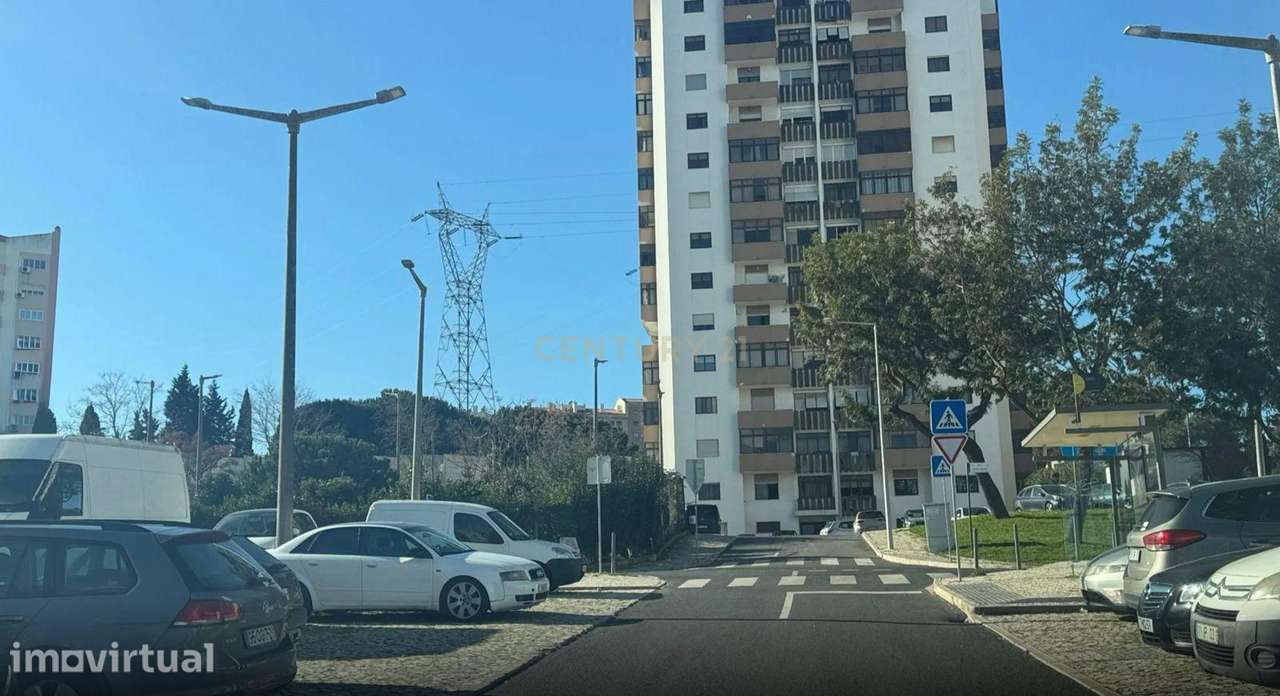 Apartamento T3 Odivelas | Remodelado | Junto ao Metro - Grande imagem: 5/26